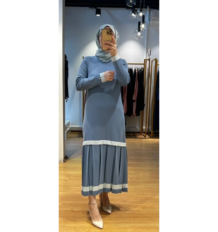 MissDalida Üst Kısmı Düz Pilise Detaylı Elbise T24Y-4010