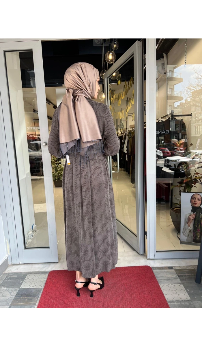 Stare Dokulu Taşlanmış İpek Elbise TD-4769