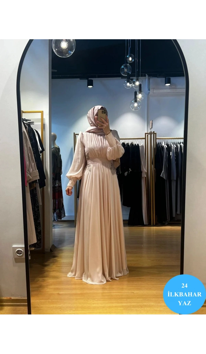 Jamıla Sarah Özü Büzgülü Balon Kollu Aplikli Şifon Elbise SS24-3026