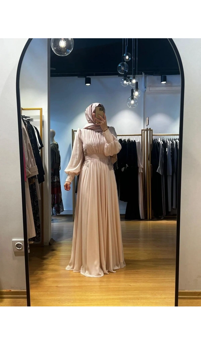Jamıla Sarah Özü Büzgülü Balon Kollu Aplikli Şifon Elbise SS24-3026
