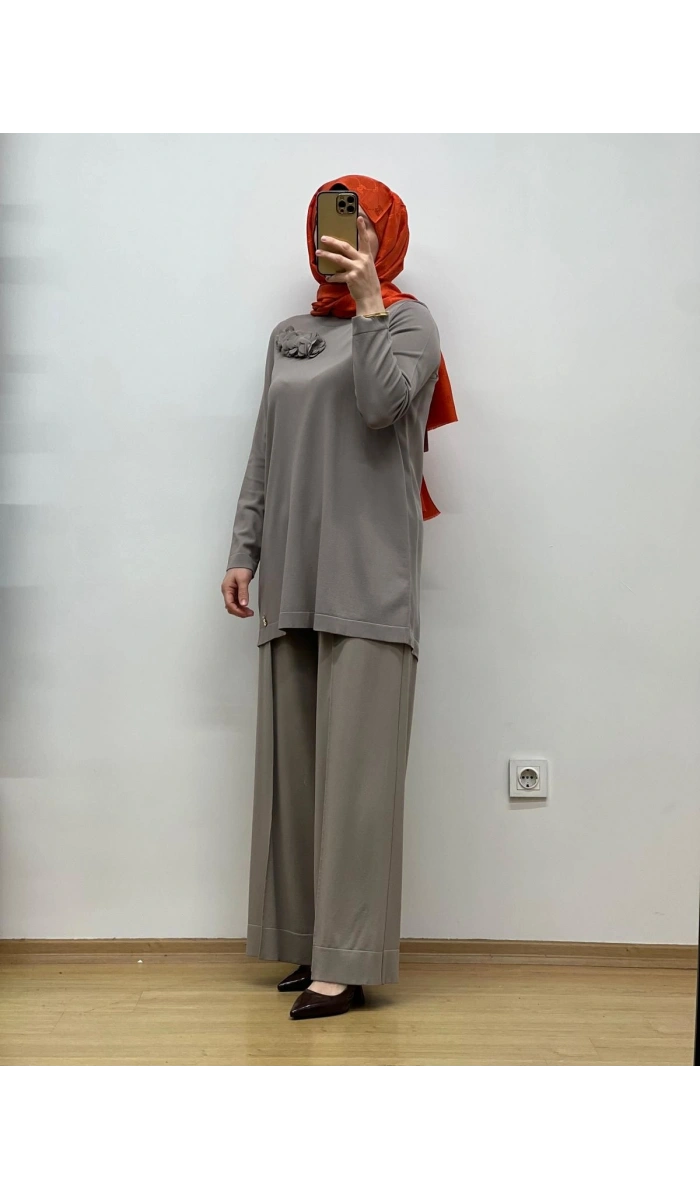 MissDalida Önü Dikişli Bol Paça Triko Pantolon 25Y-7009