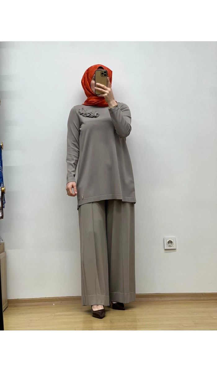 MissDalida Önü Dikişli Bol Paça Triko Pantolon 25Y-7009