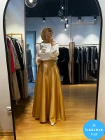 Jamıla Sarah Bedenden Gelen Yakalı Tek Taraf Kırmalı Aplikli Bluz SS24-2007