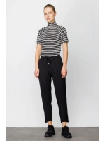 On Triko Dikiş Detaylı Pantolon 24K24133