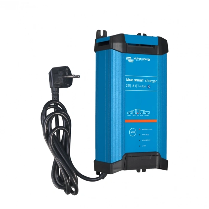 Victron Energy Blue Smart IP22 Charger 24/8 (1)