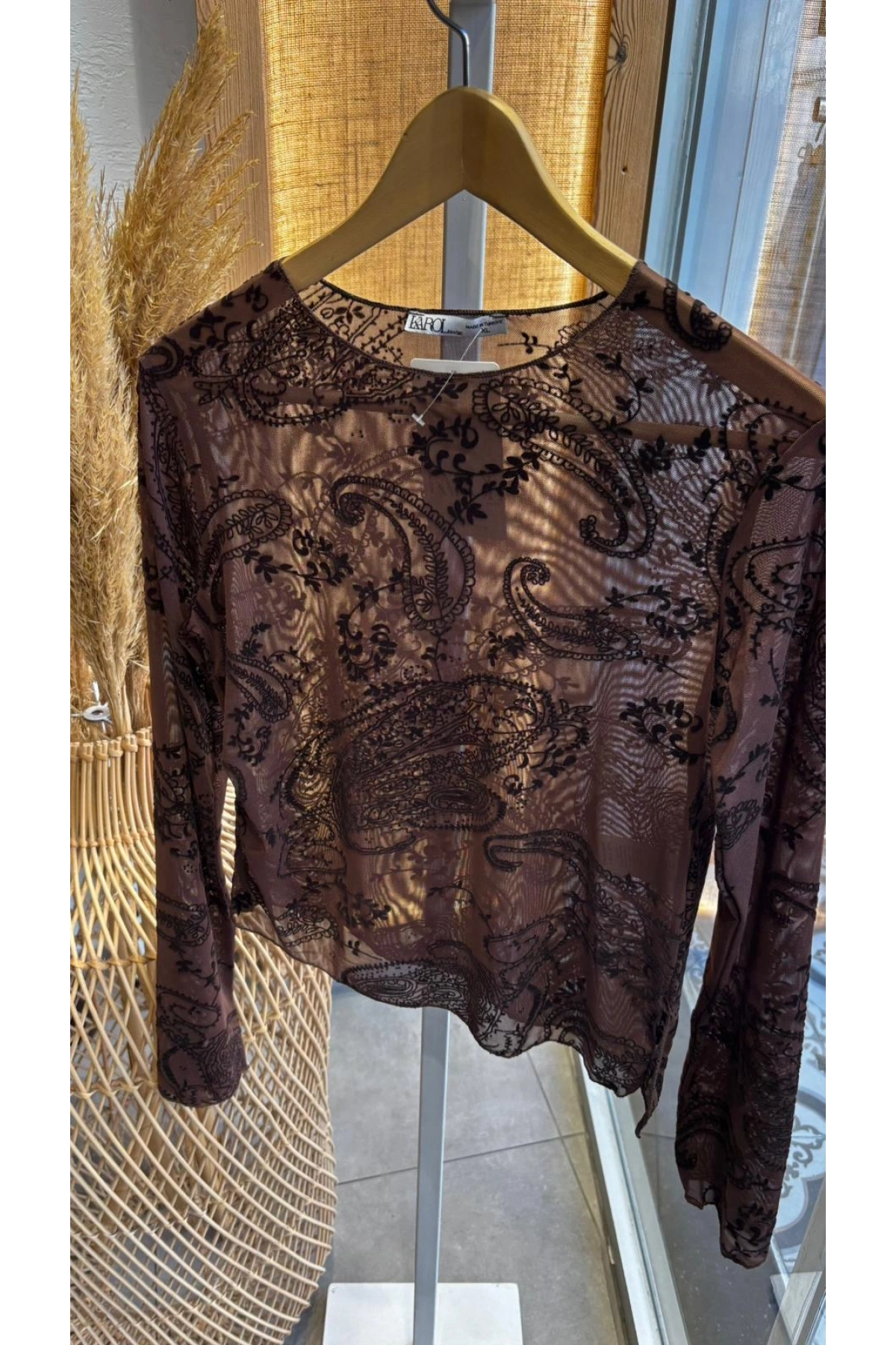 Nakış Desenli Bluz Kahve