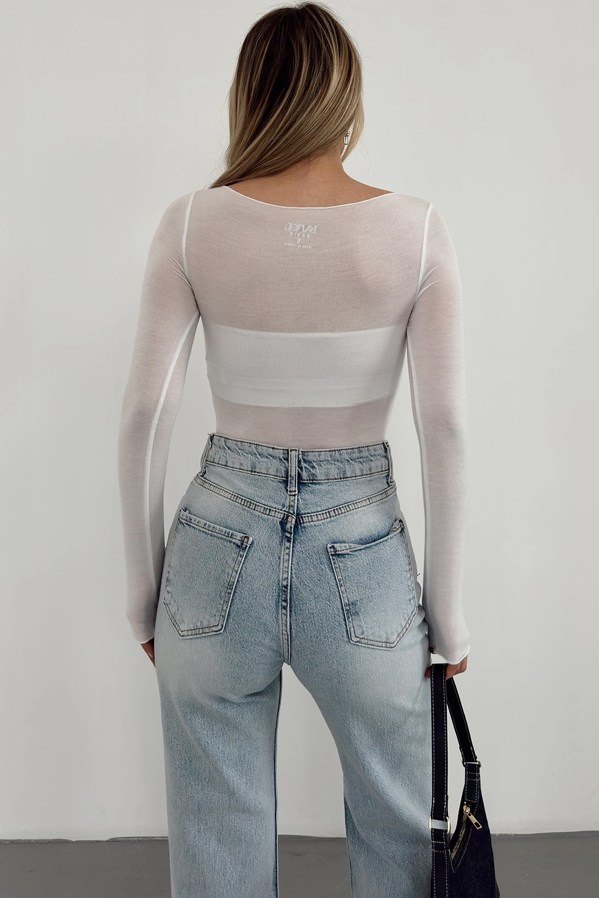 Açık yaka bluz beyaz