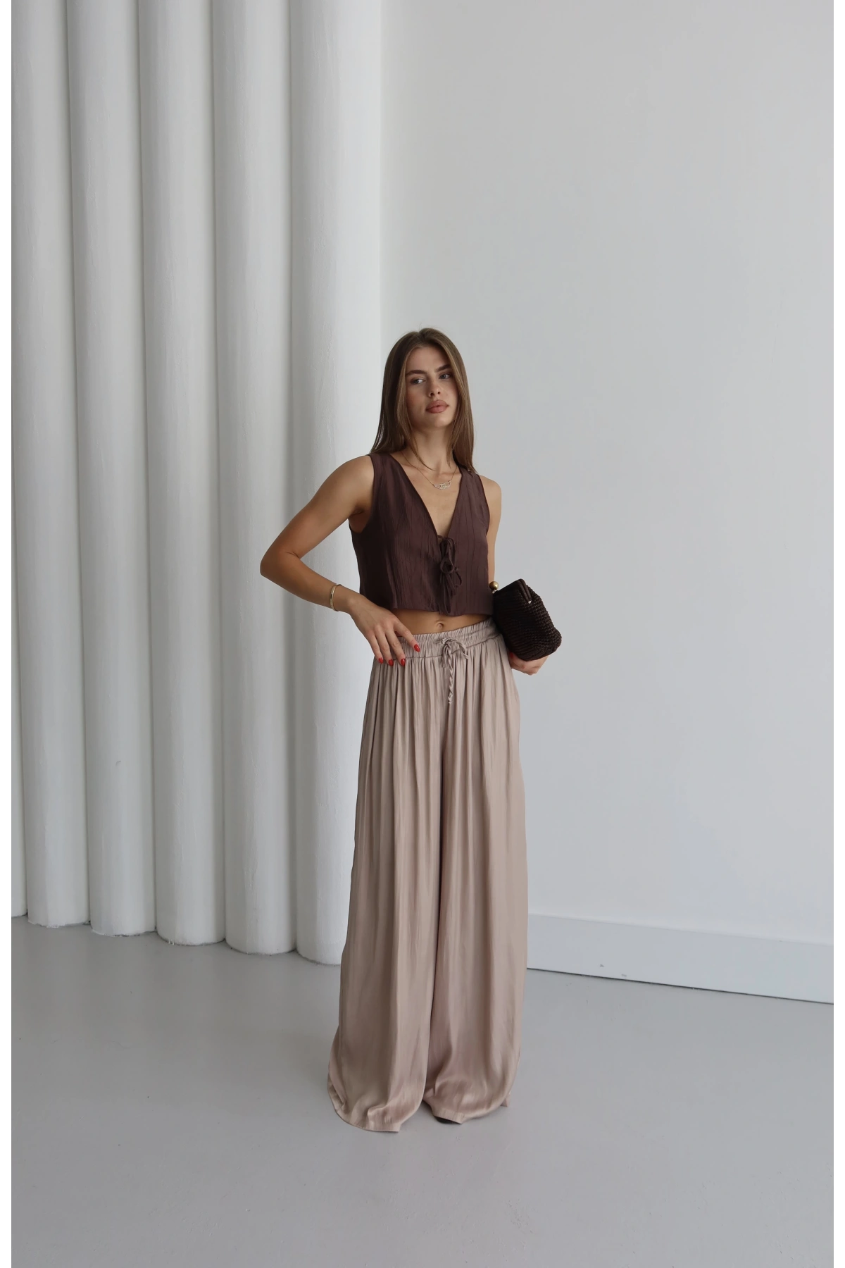 Bağcıklı Rahat Kesim Pantolon Bej