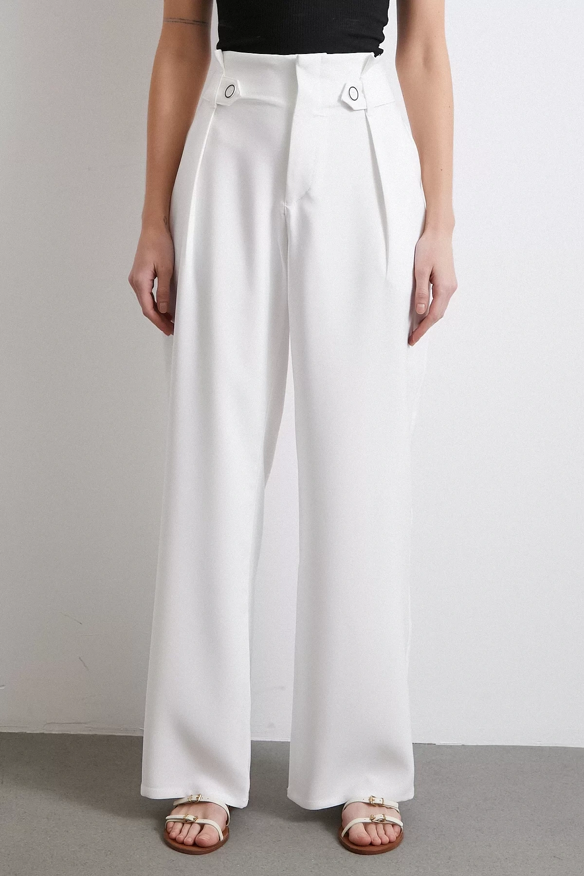 Bel Detaylı Wide Leg Pantolon Ekru