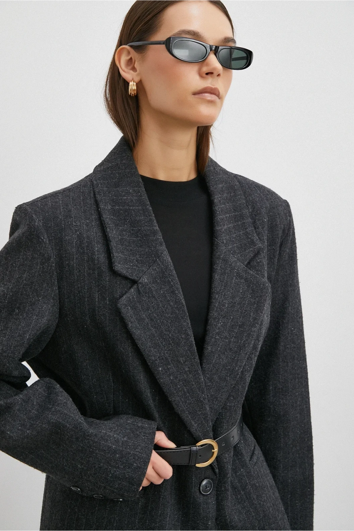 Çizgi Detaylı Kemerli Kaşe Ceket Siyah