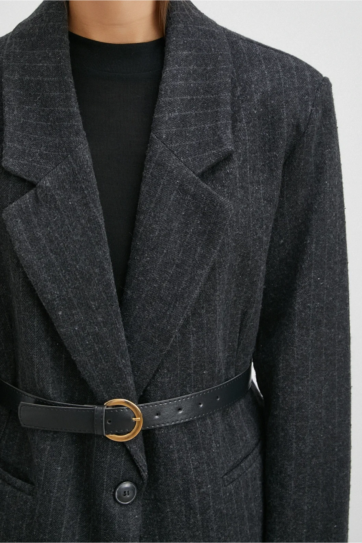 Çizgi Detaylı Kemerli Kaşe Ceket Siyah