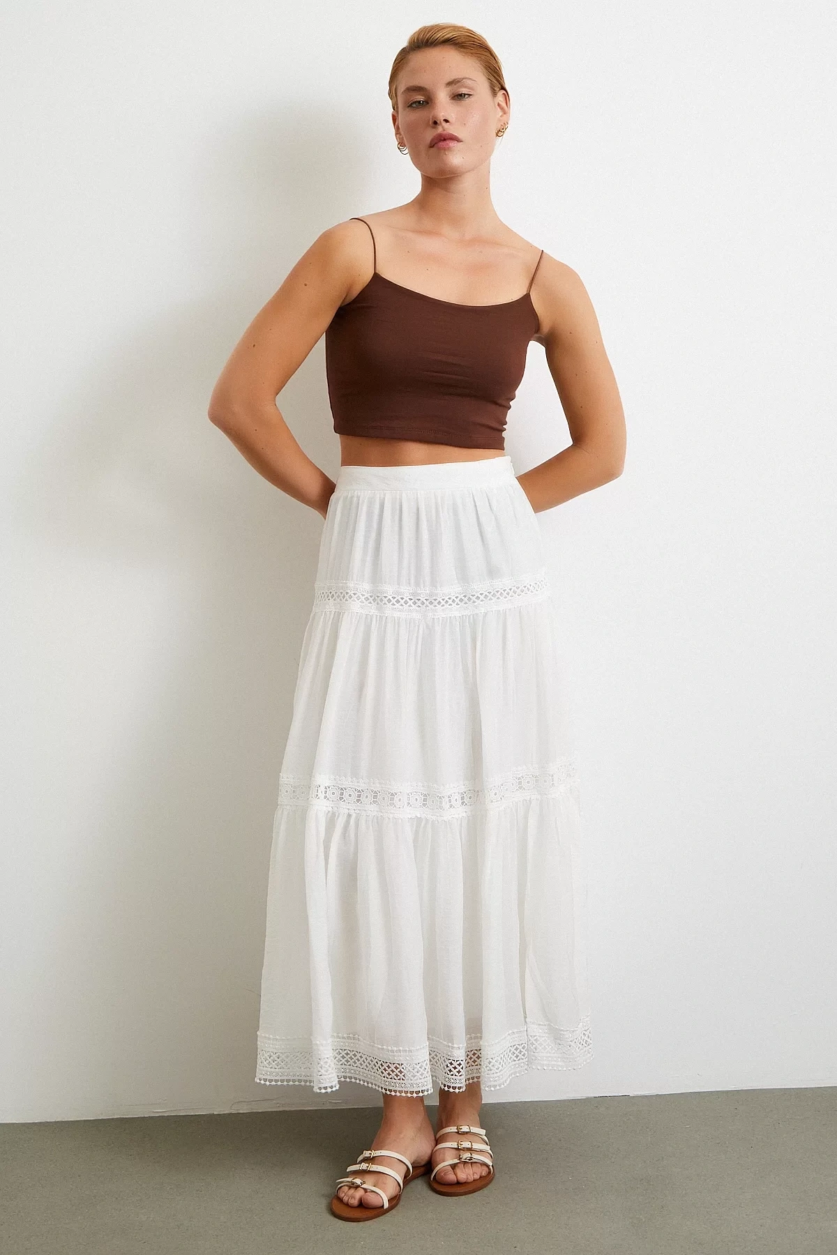 Dantel Detaylı Etek Ekru