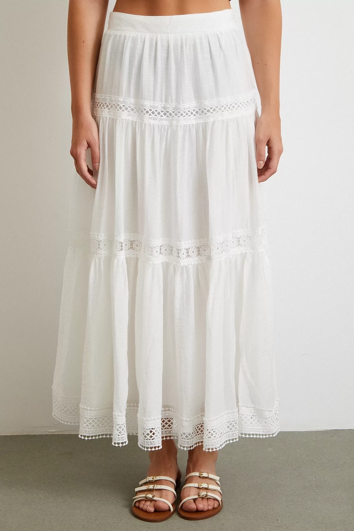 Dantel Detaylı Etek Ekru