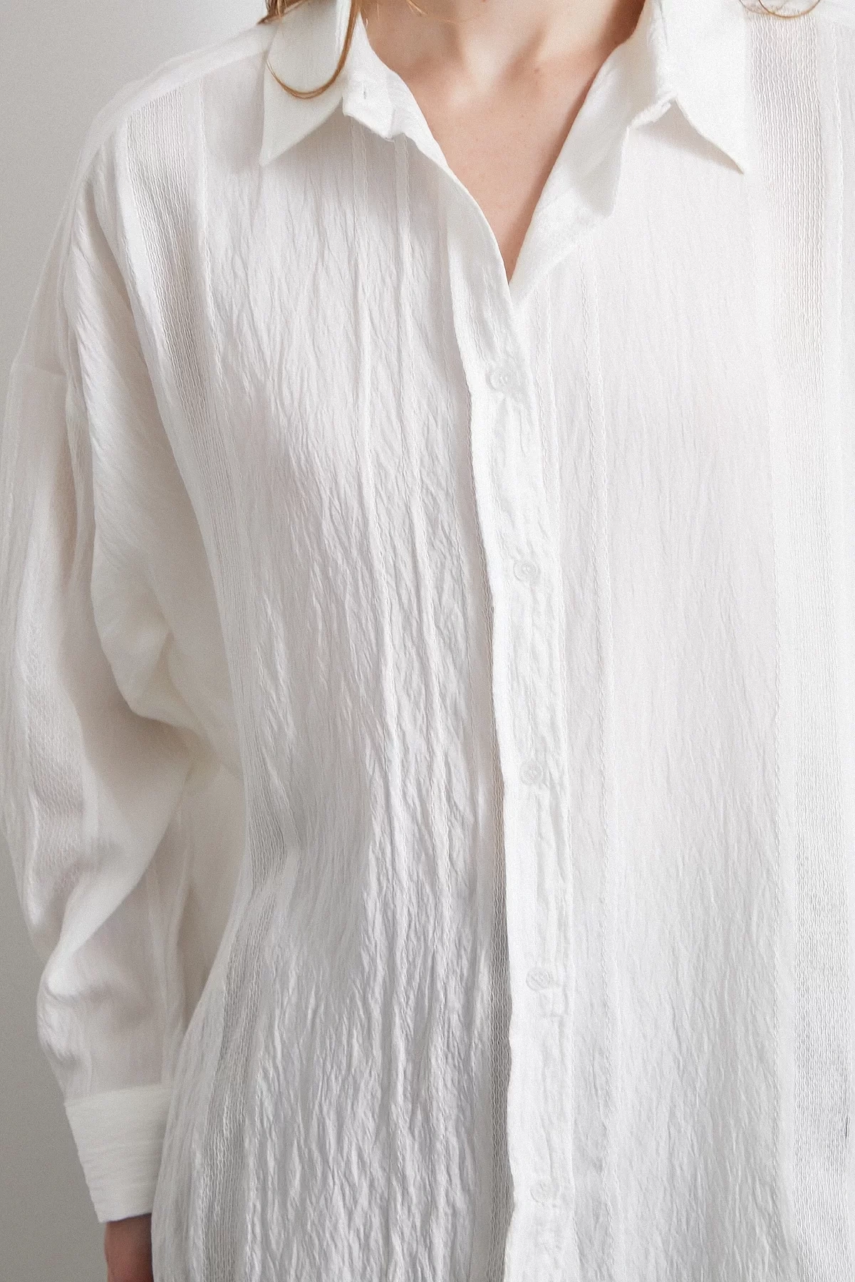 Dantel Detaylı Transparan Pamuklu Gömlek Beyaz