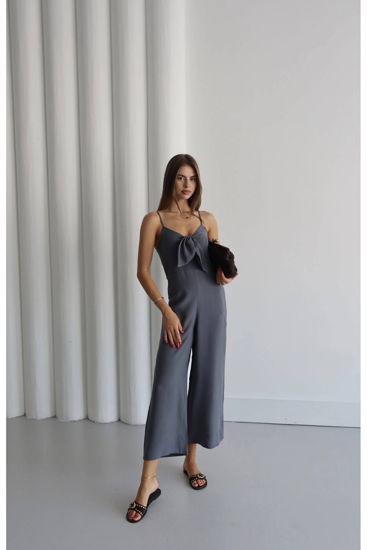 Fiyonklu Askılı Tulum Gri