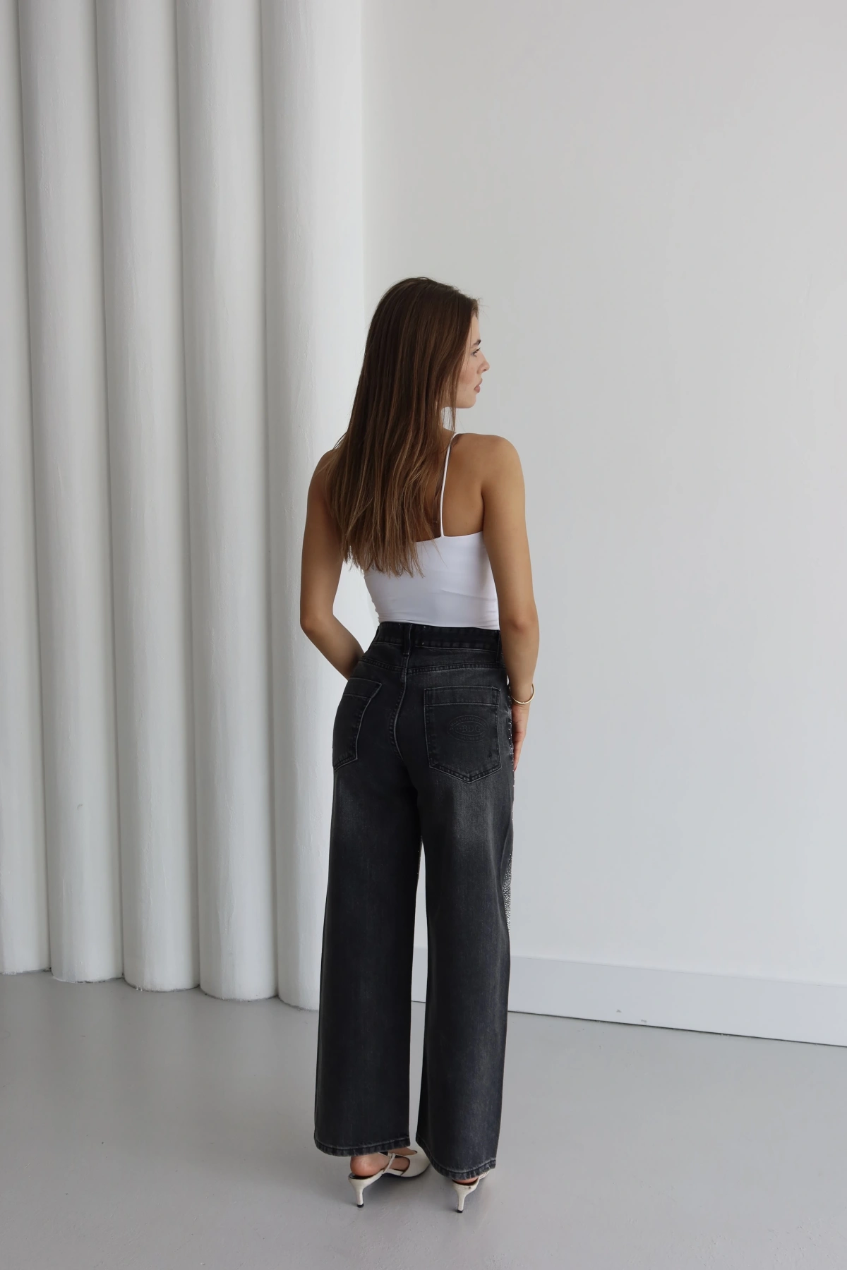 Geniş Paça Taş Detaylı Pantolon Siyah