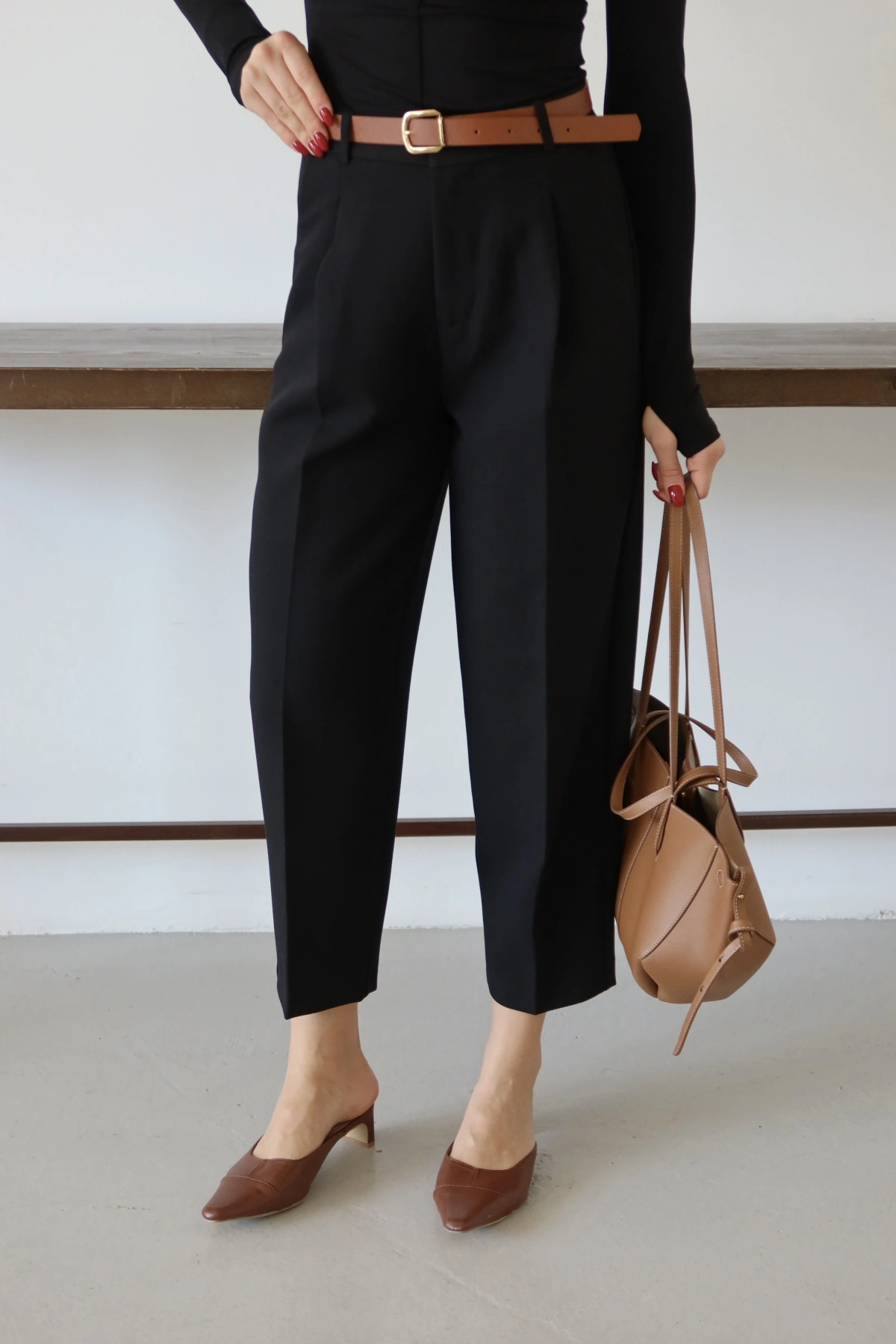 Kemerli Pantolon Siyah