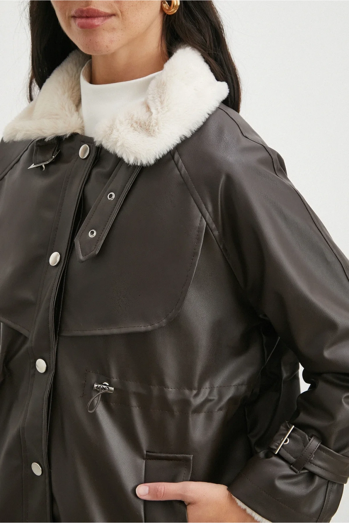 Kürklü Yaka Detaylı Deri Ceket Kahve