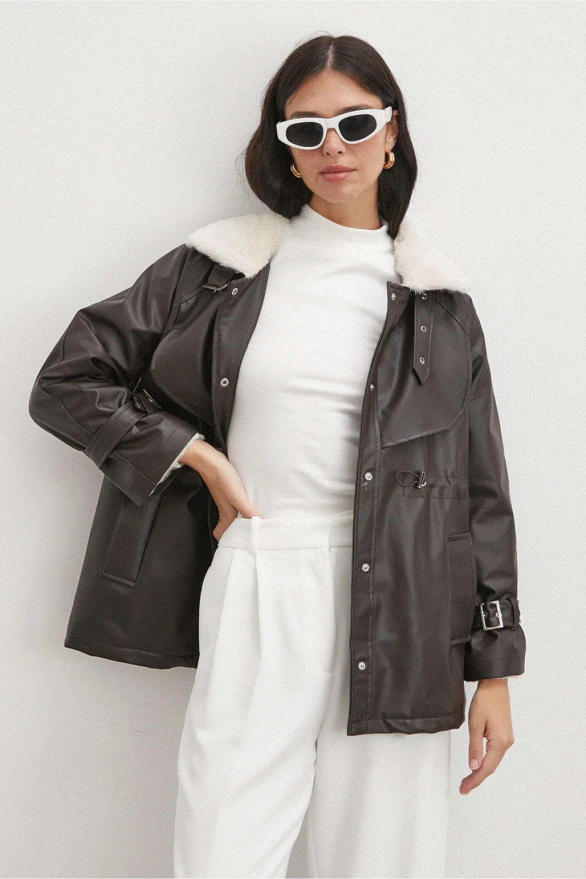 Kürklü Yaka Detaylı Deri Ceket Kahve