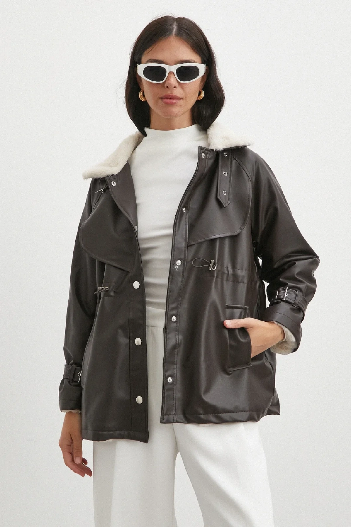 Kürklü Yaka Detaylı Deri Ceket Kahve