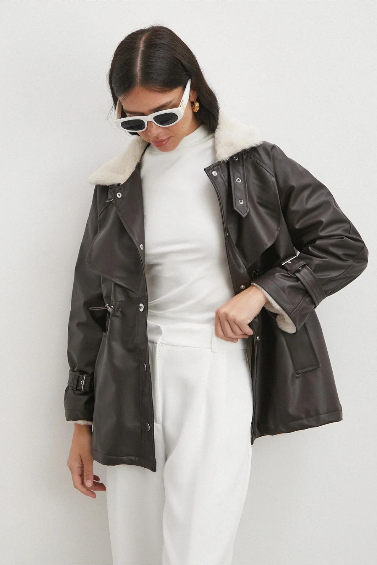 Kürklü Yaka Detaylı Deri Ceket Kahve