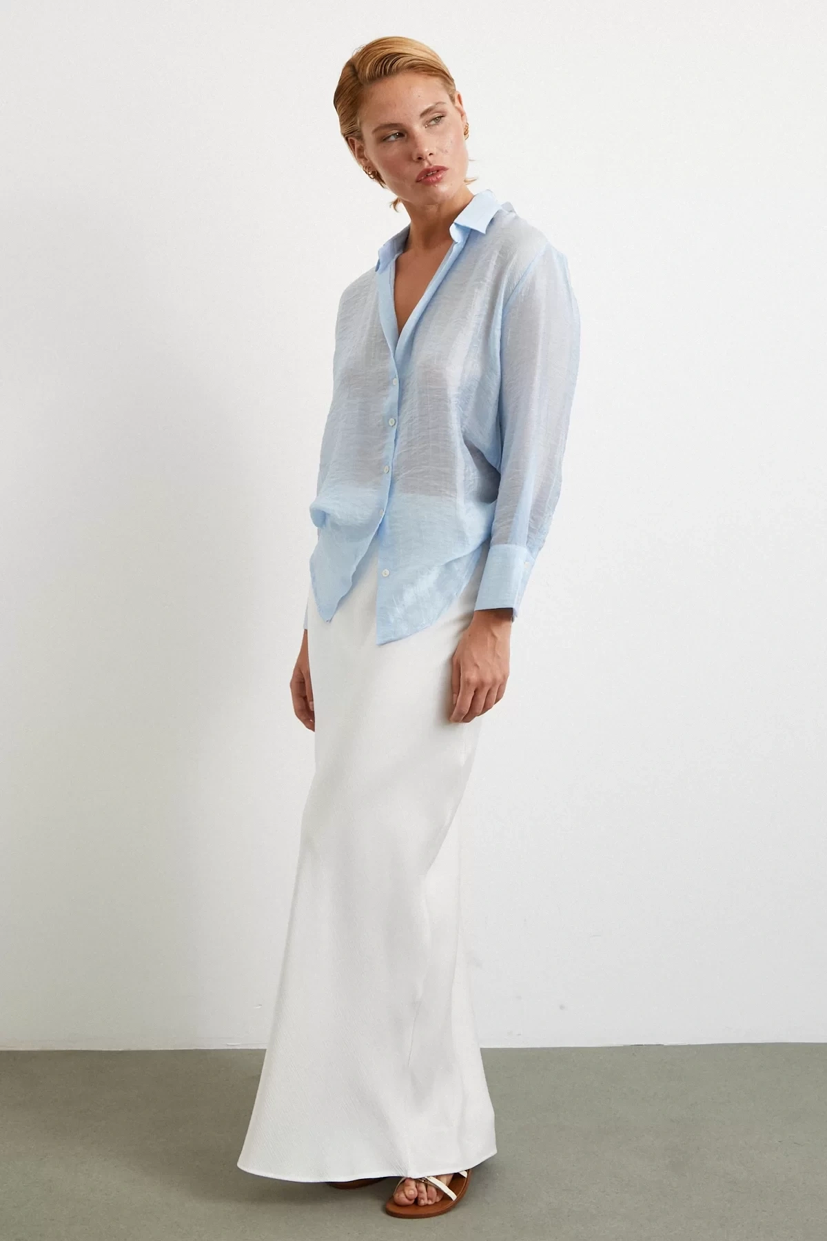 Modal Basic V Yaka Gömlek Mavi