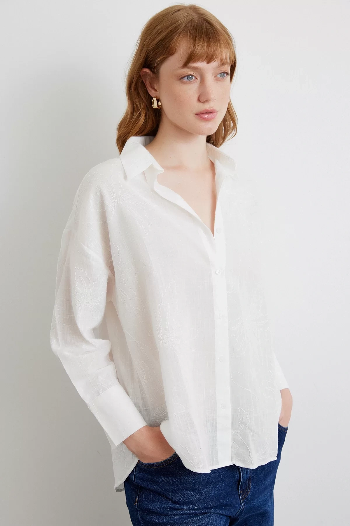 Nakış Detay Gömlek