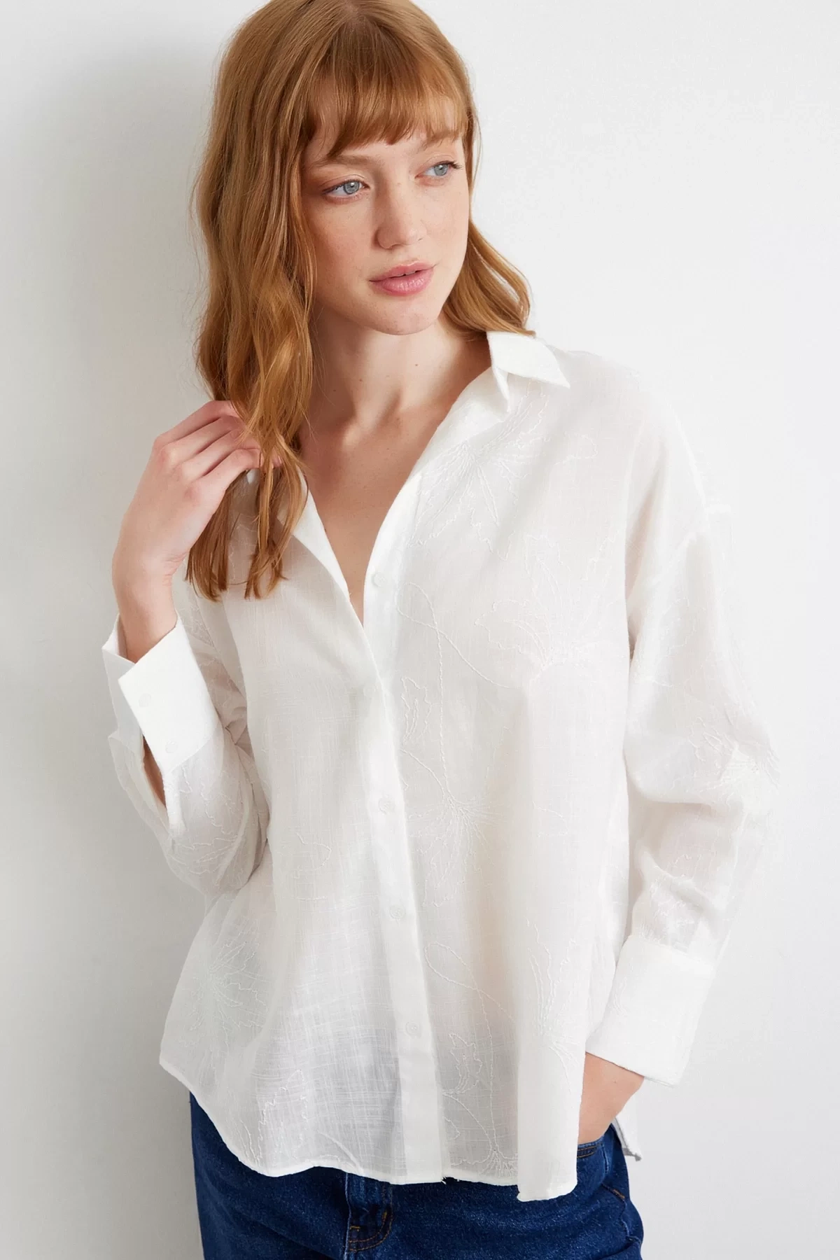 Nakış Detay Gömlek