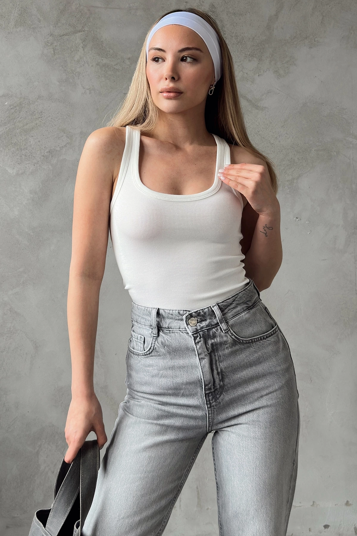 Önü Biyeli Atlet Beyaz