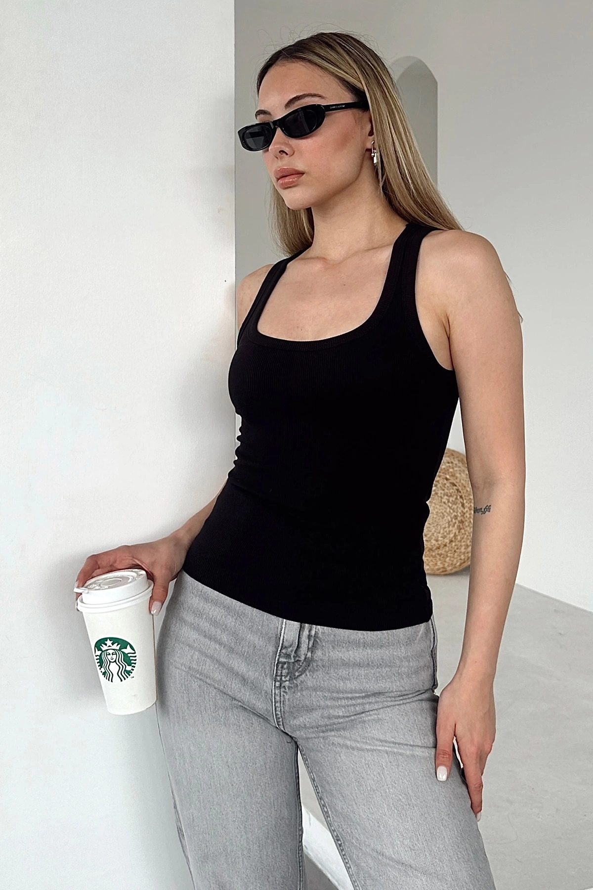 Önü Biyeli Atlet Siyah