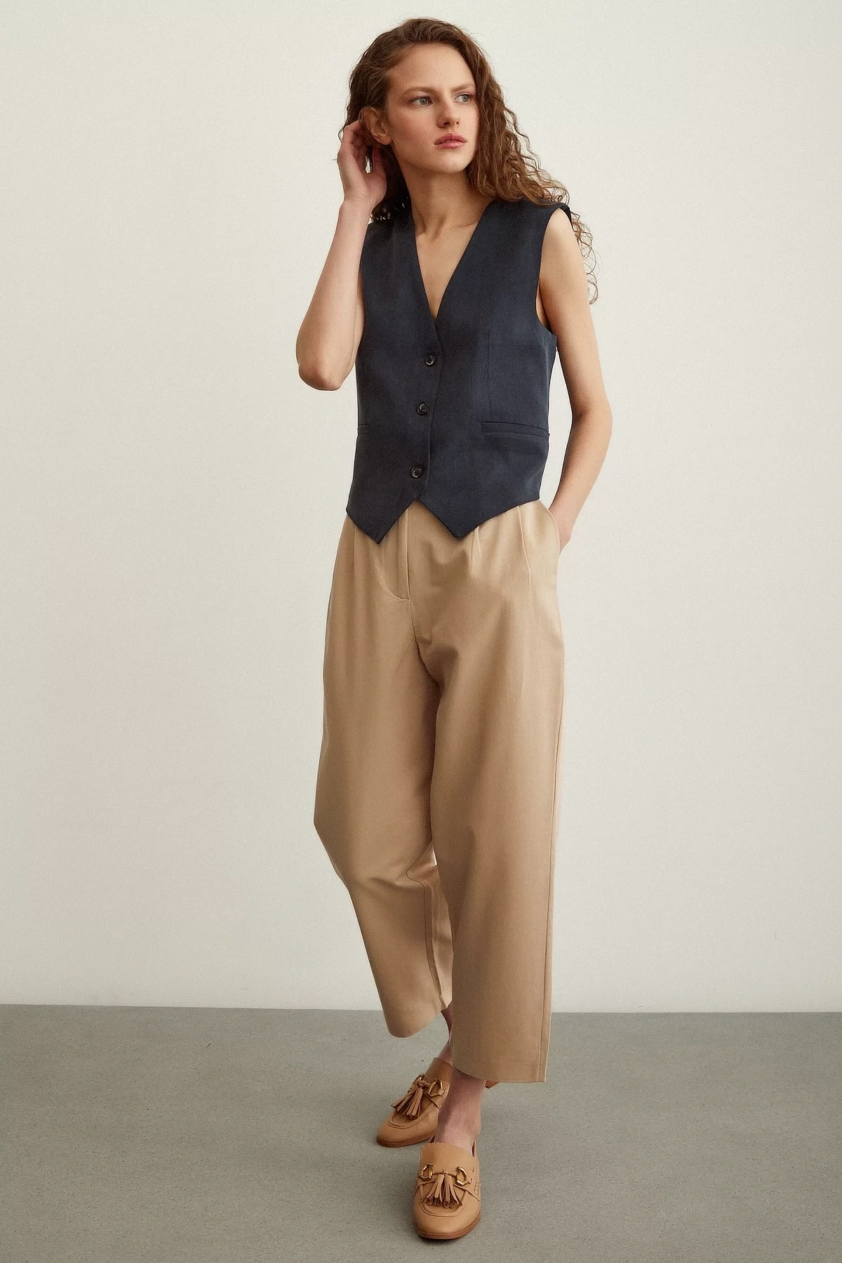 Önü Çift Pileli Pantolon Bej