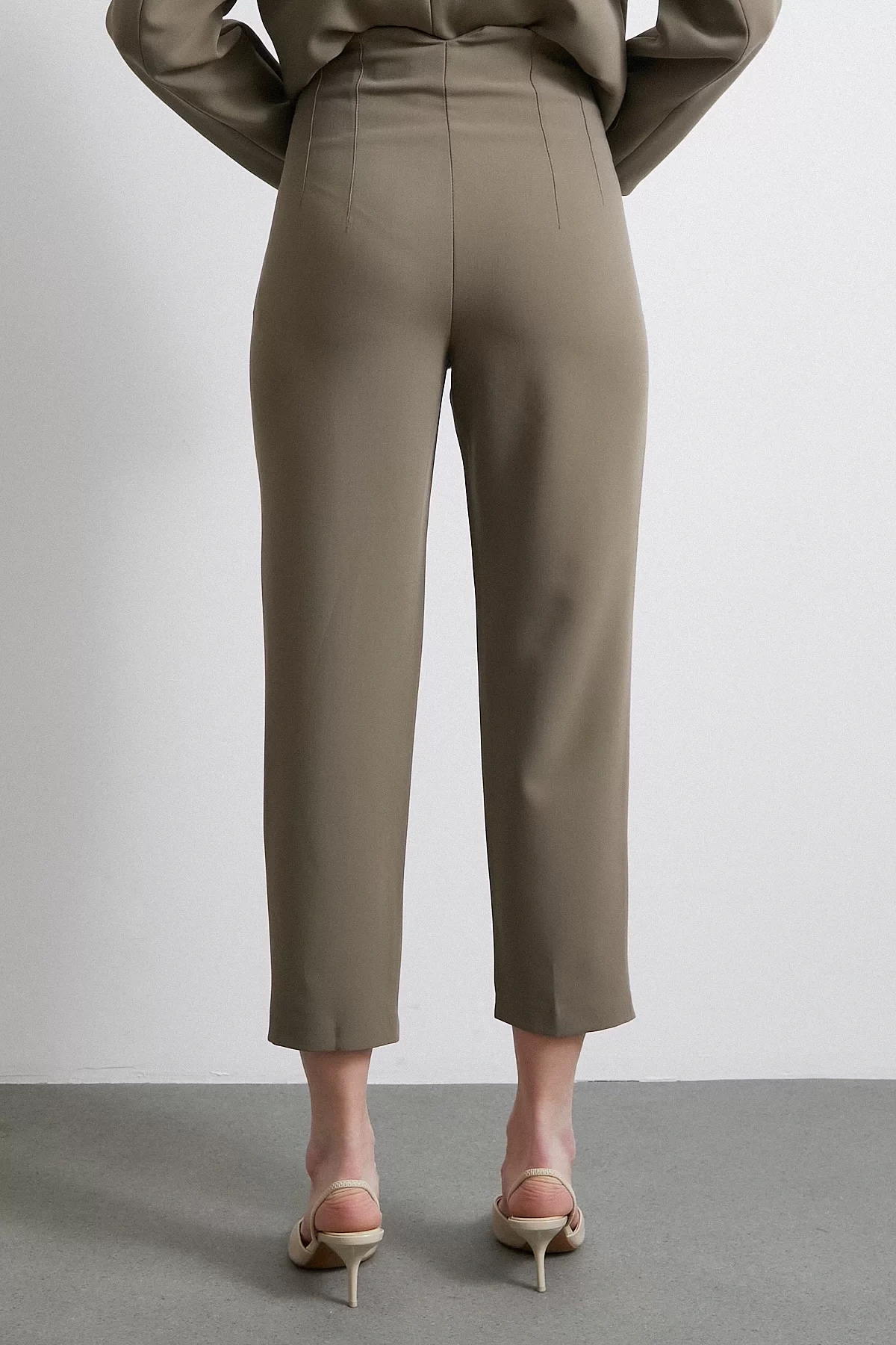 Önü Pensli Skinny Kumaş Pantolon Haki