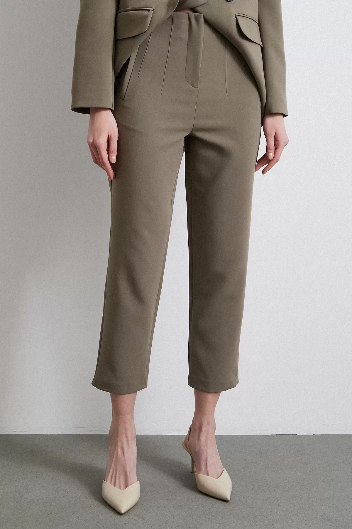 Önü Pensli Skinny Kumaş Pantolon Haki