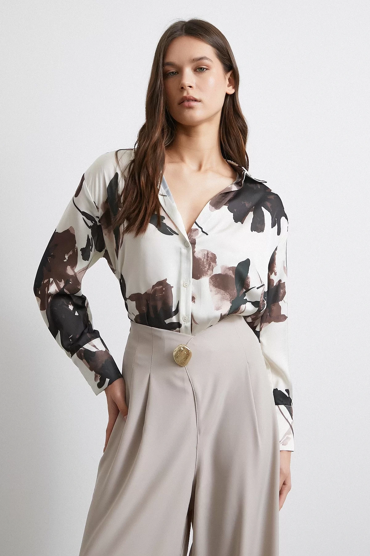 Saten Yüzeyli Desenli Gömlek Kahve