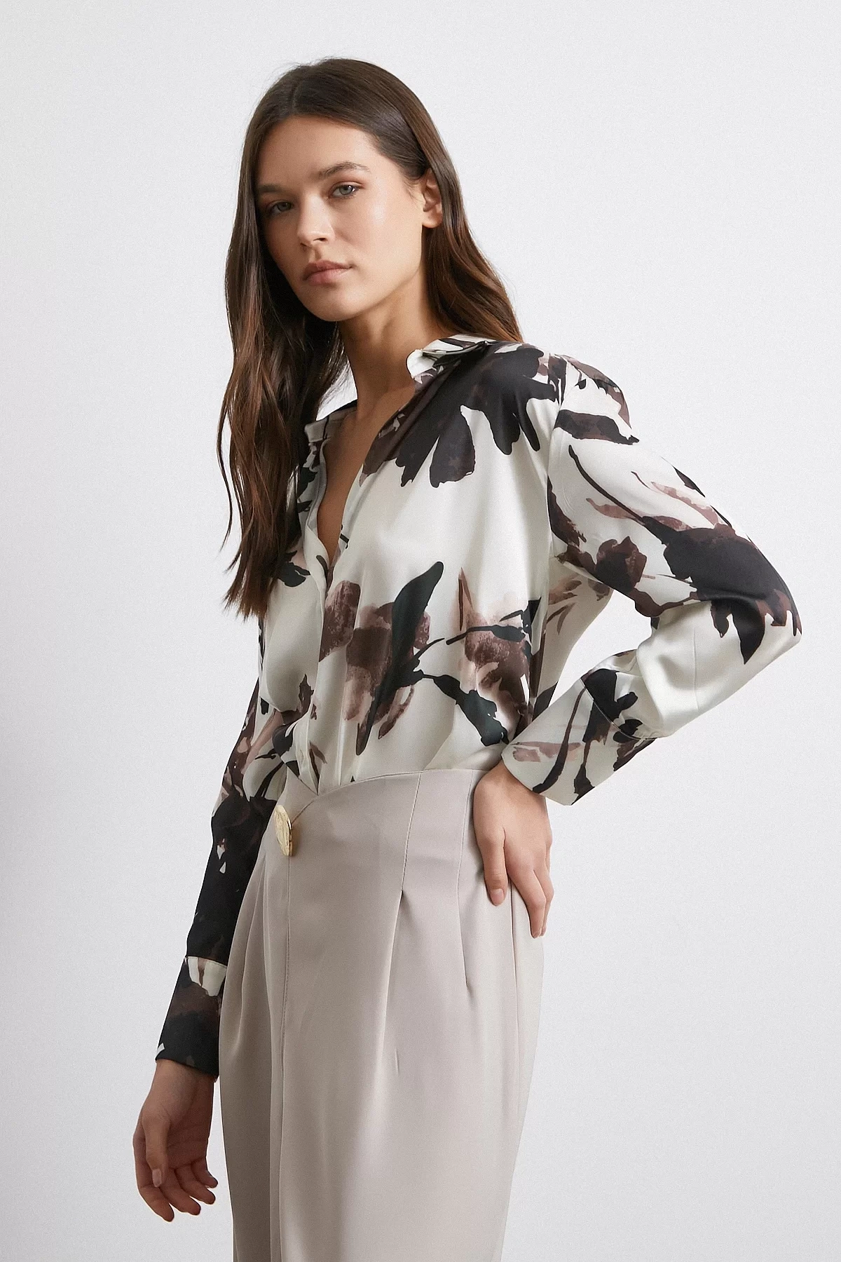 Saten Yüzeyli Desenli Gömlek Kahve