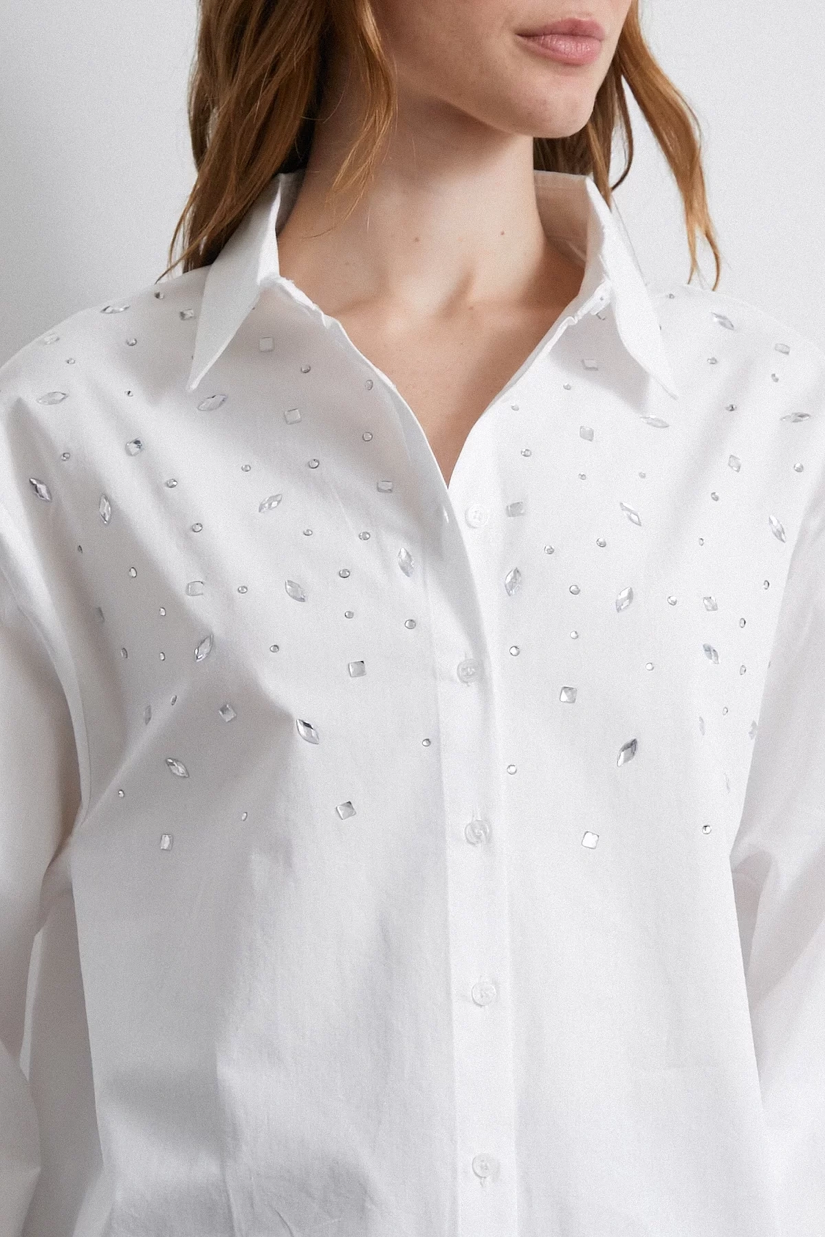 Taş Detaylı Gömlek Beyaz