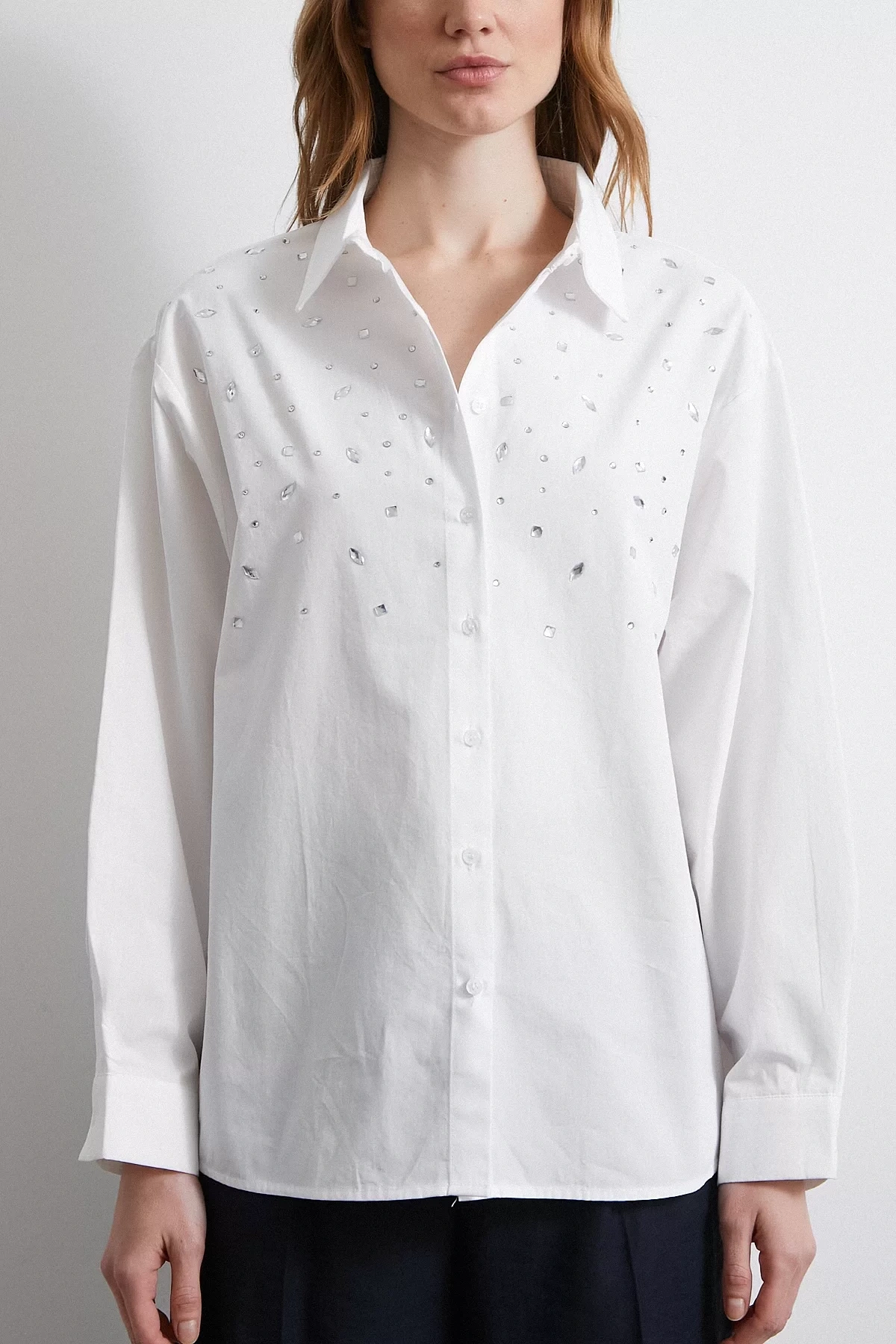 Taş Detaylı Gömlek Beyaz