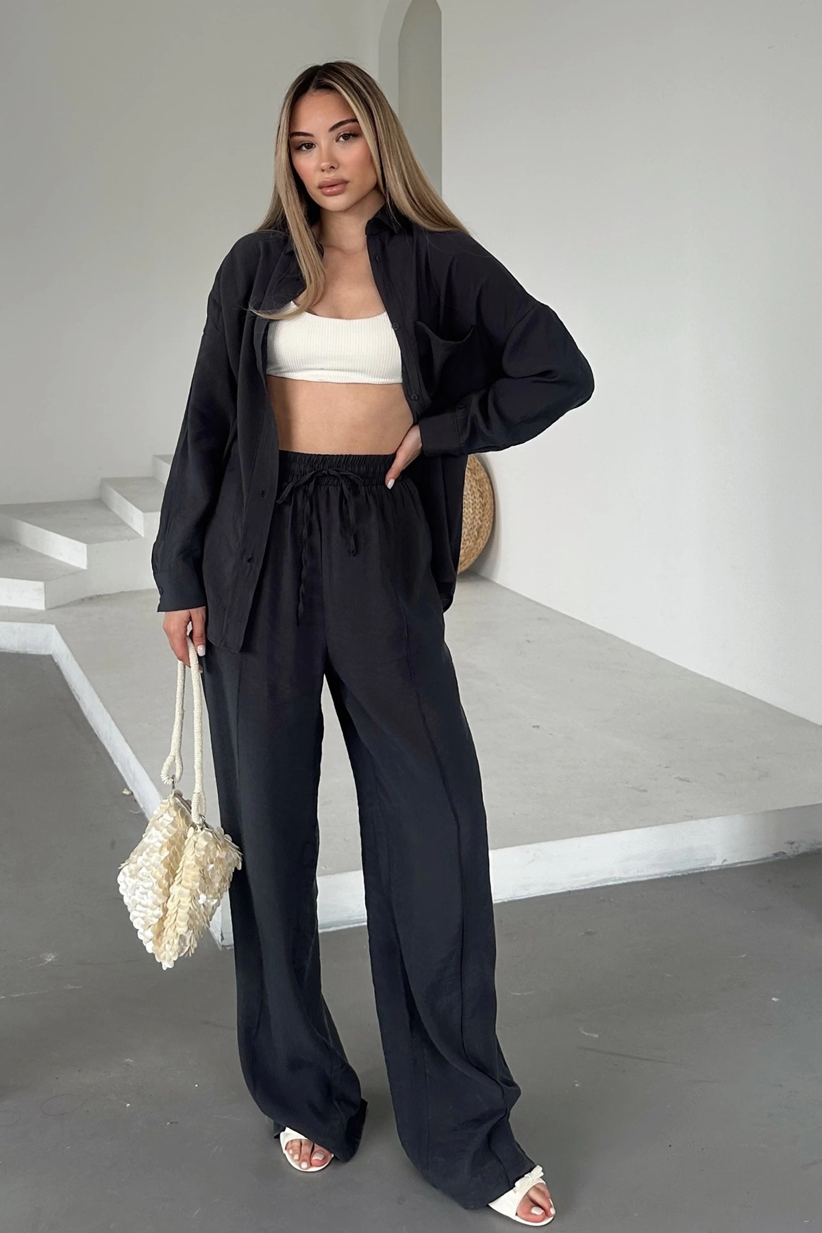 Rahat Kesim Cepli Gömlek Siyah