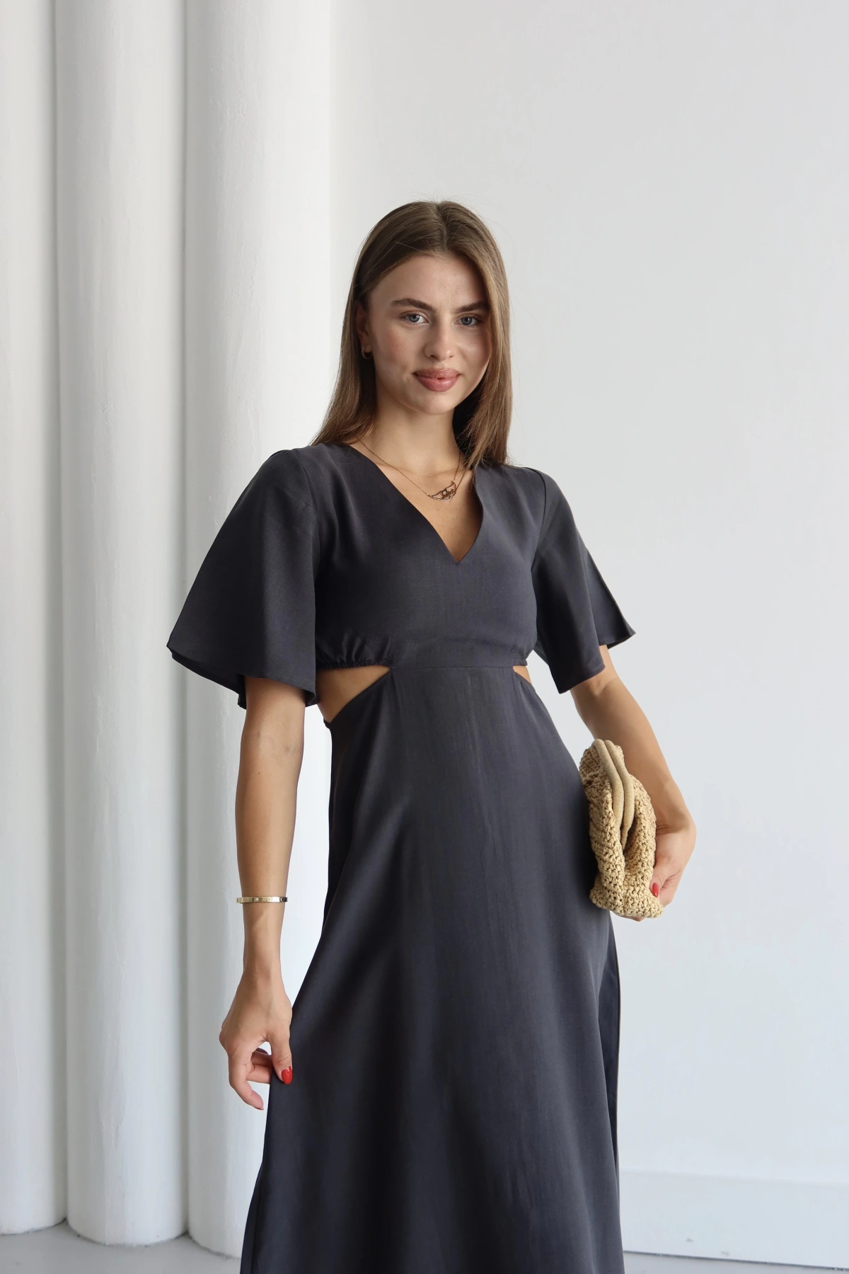 V Yaka Yan Dekolteli Elbise