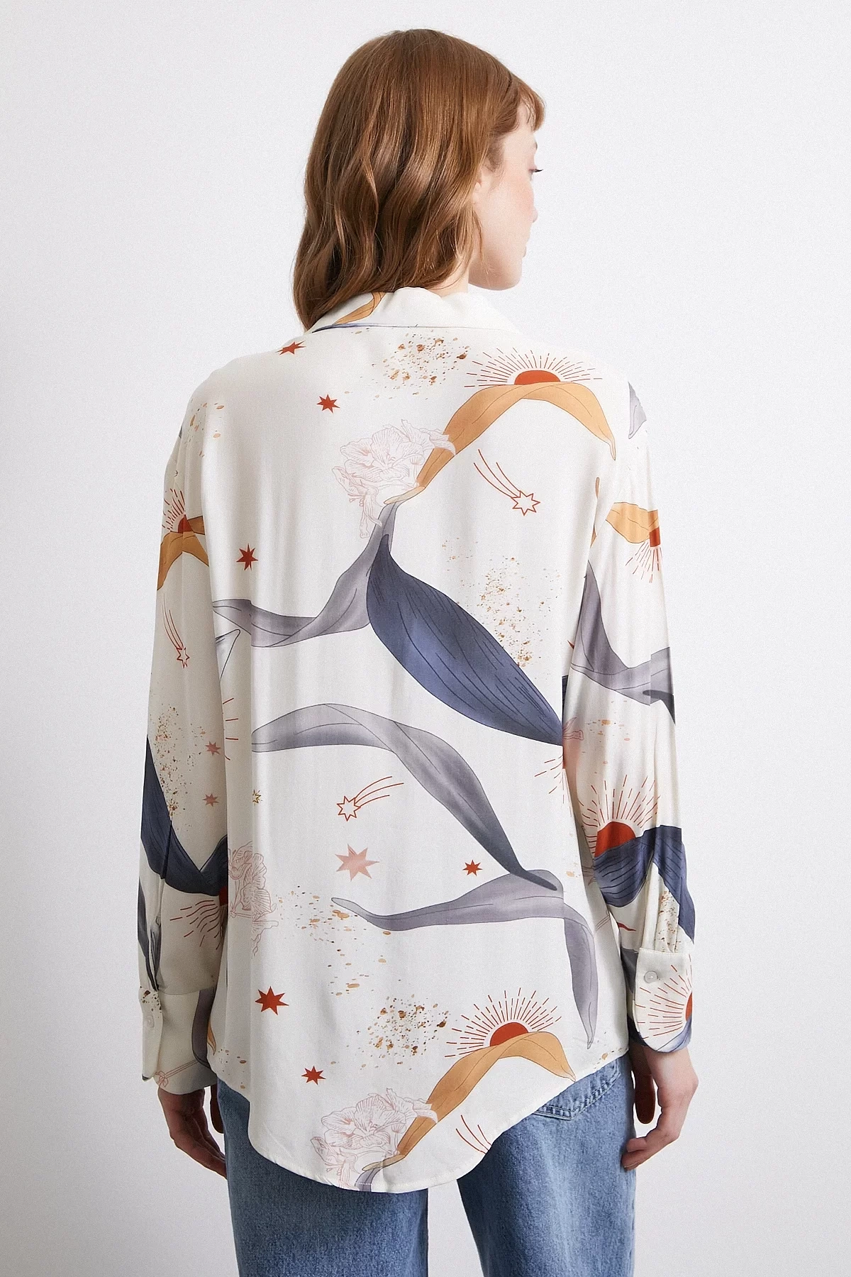 V Yakalı Desenli Gömlek Ekru