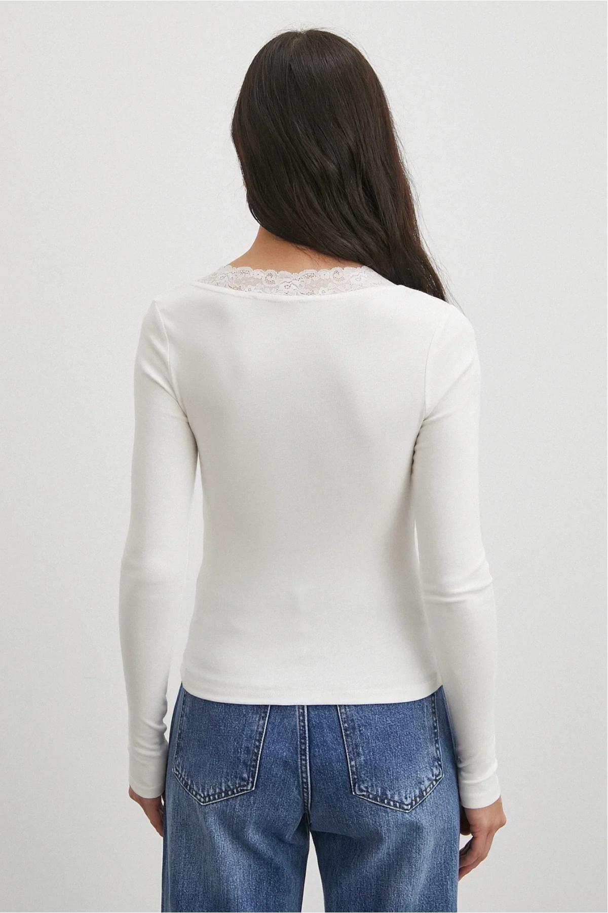 Yakası Dantelli T-shırt Beyaz