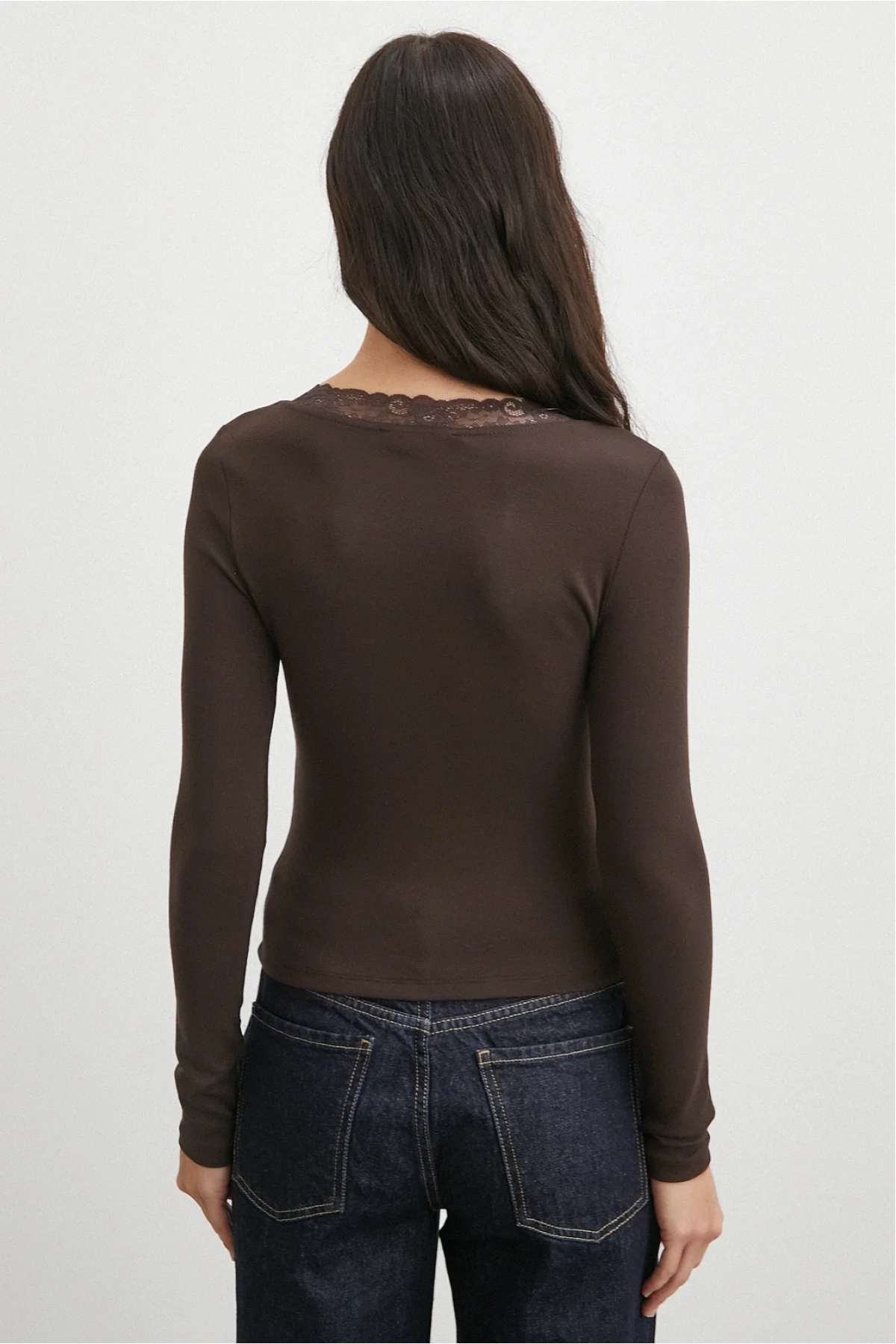 Yakası Dantelli T-shırt Kahve