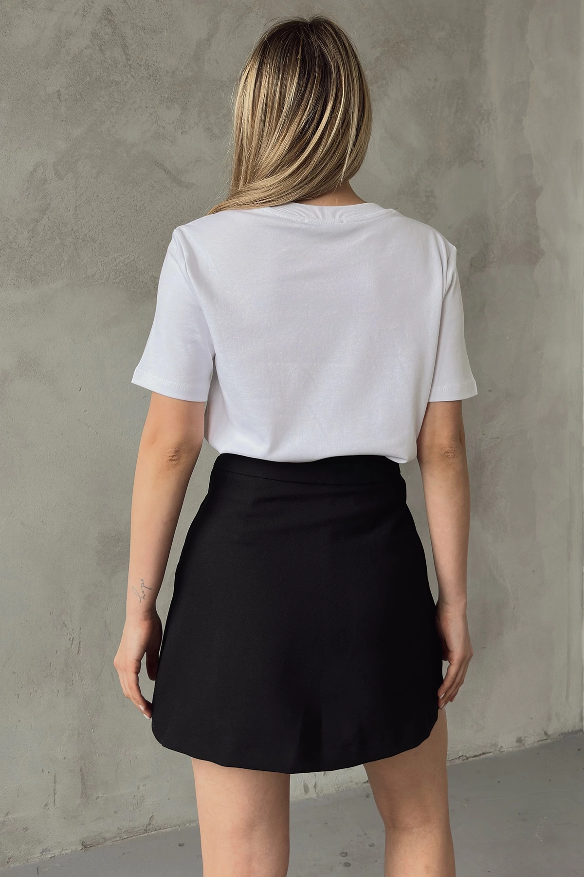 Yırtmaçlı Şort Etek Siyah