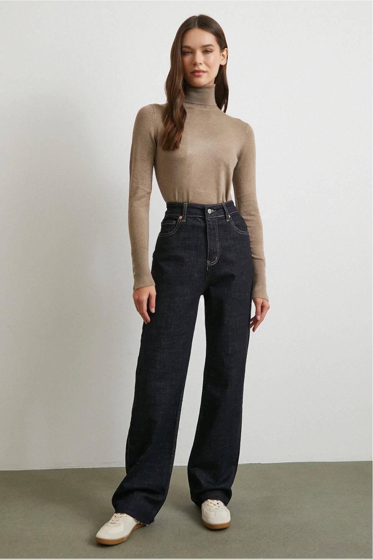 Yüksek Bel Kesik Boru Paça Jean Lacivert