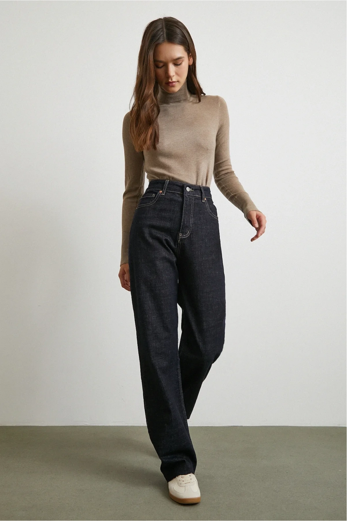 Yüksek Bel Kesik Boru Paça Jean Lacivert