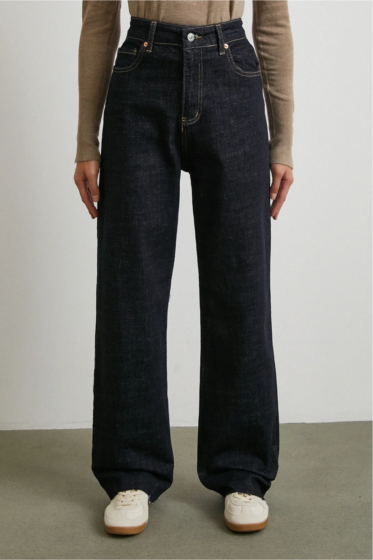 Yüksek Bel Kesik Boru Paça Jean Lacivert