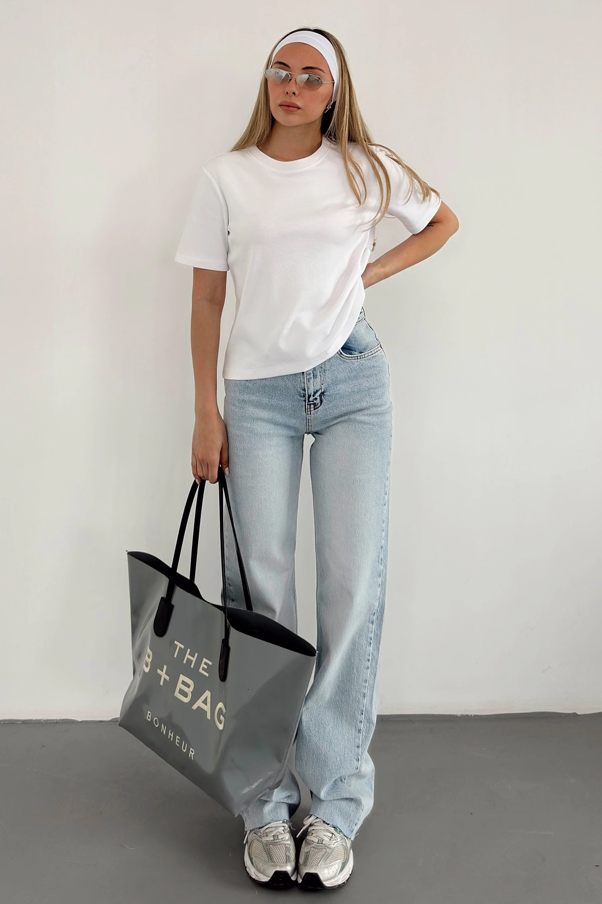 Yüksek Bel Kesik Paça Jean