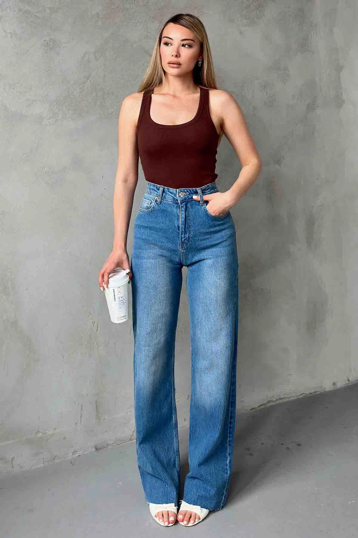 Yüksel Bel Kesik Geniş Paça Jean