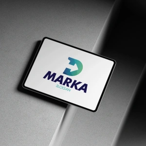 Dinamik D Harfi ve Ok Figürlü Logo