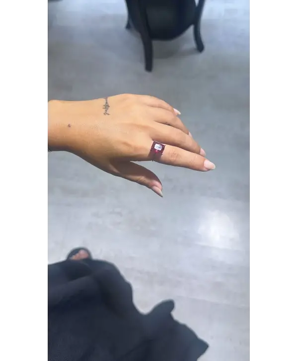 925 Ayar Gümüş Kırmızı Kare Taşlı Yüzük